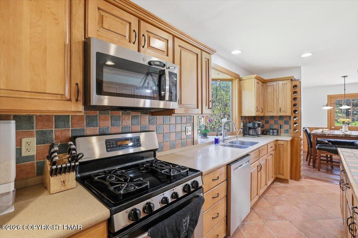 465 Pensyl Creek Road Stroudsburg, PA 18360 - Photo 20 of 71 Kitchen