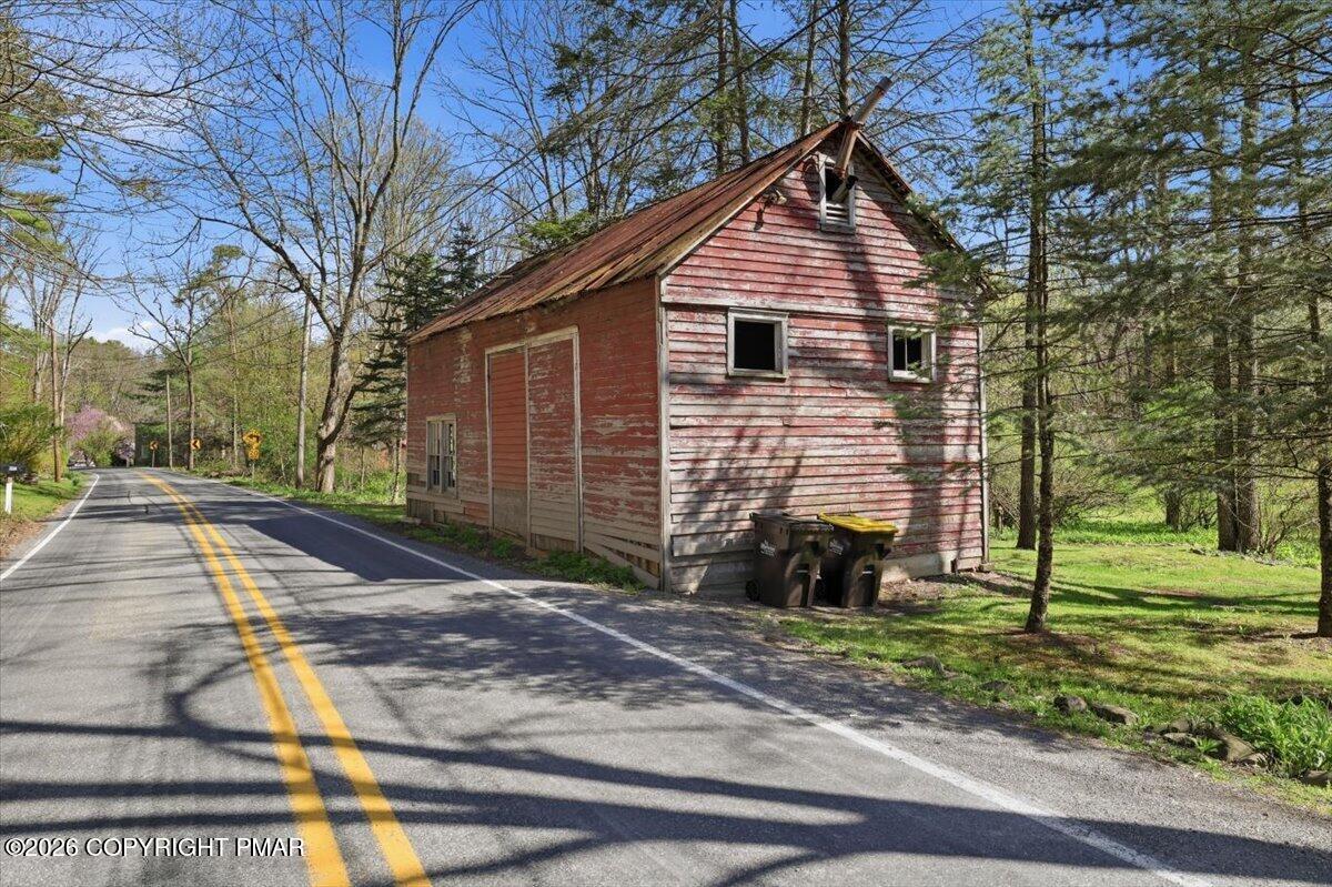 465 Pensyl Creek Road Stroudsburg, PA 18360 - Photo 67 of 71 Barn