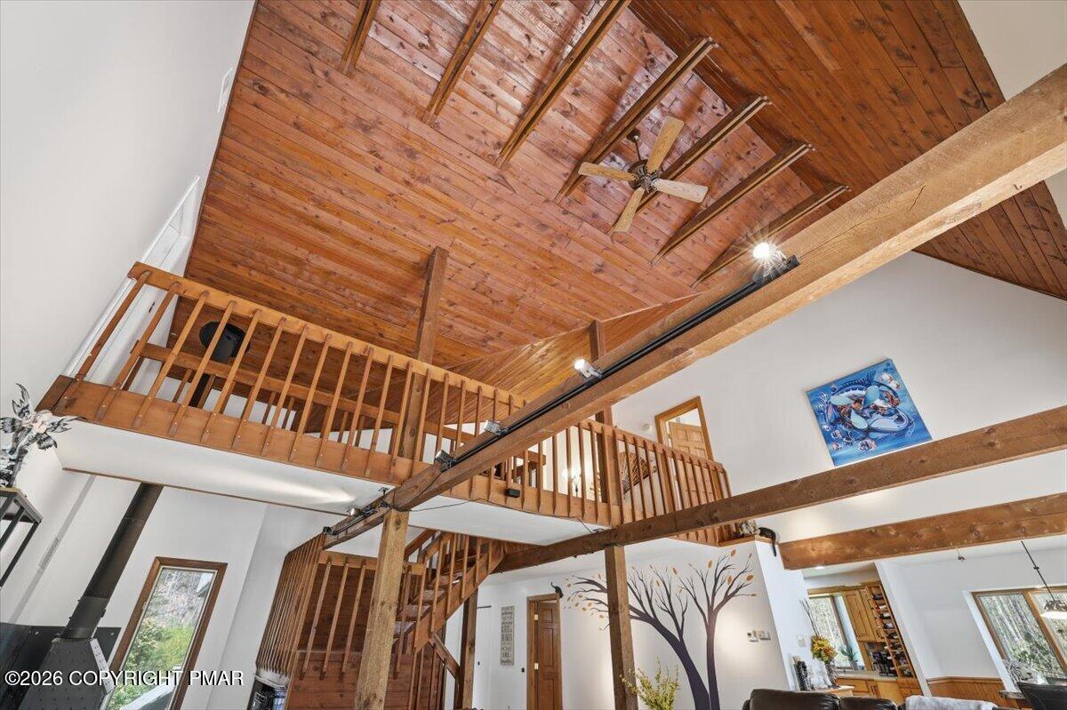 465 Pensyl Creek Road Stroudsburg, PA 18360 - Photo 8 of 71 Soaring Ceilindgs