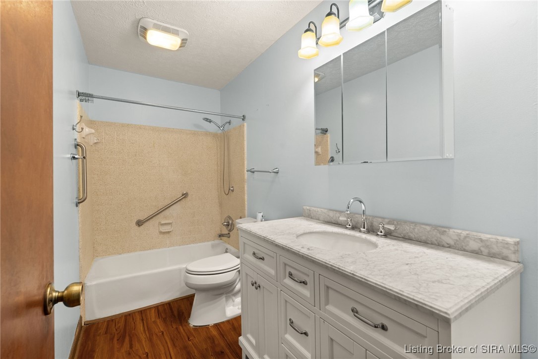 2804 Bishop Road Jeffersonville, IN 47130 - Photo 23 of 40 Gallery Image 23