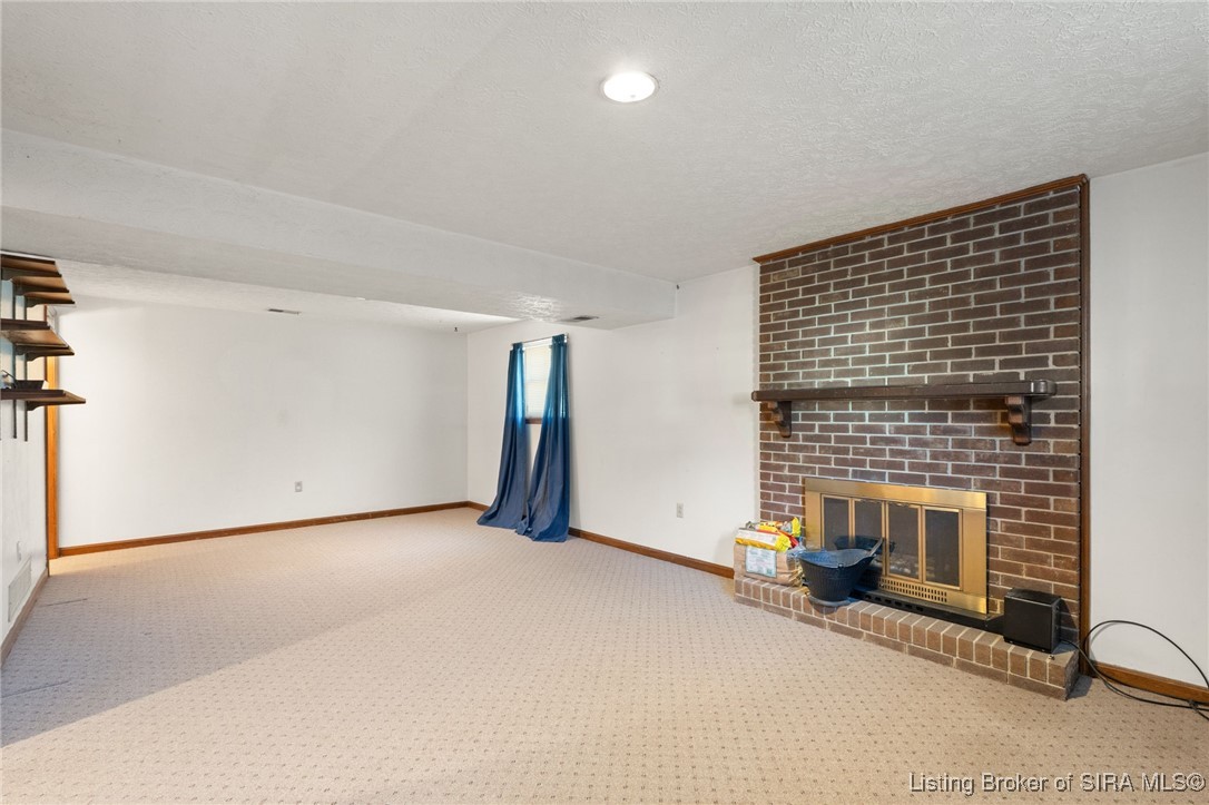 2804 Bishop Road Jeffersonville, IN 47130 - Photo 26 of 40 Gallery Image 26
