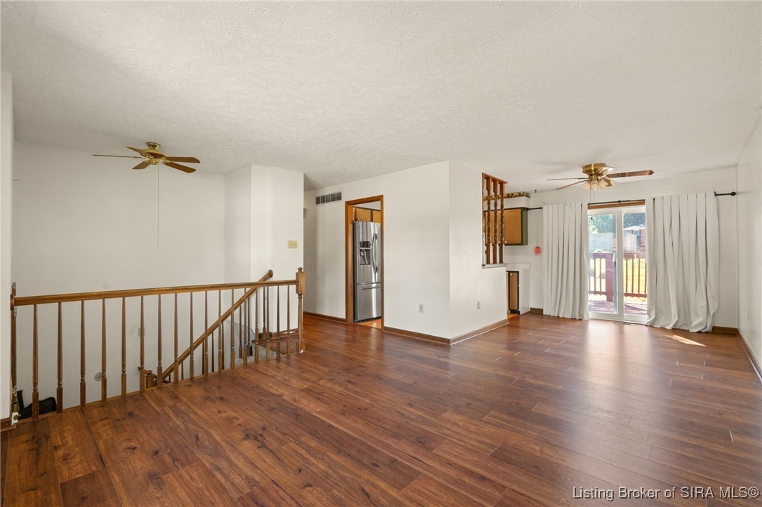 2804 Bishop Road Jeffersonville, IN 47130 - Photo 6 of 40 Gallery Image 6