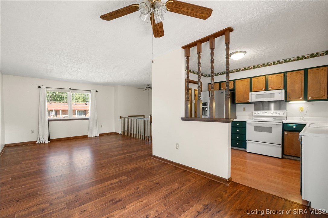 2804 Bishop Road Jeffersonville, IN 47130 - Photo 10 of 40 Gallery Image 10