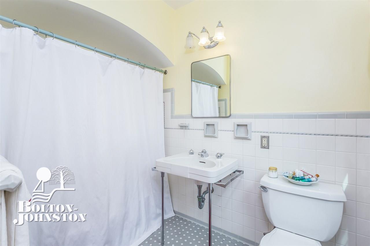 84 Merriweather Road Grosse Pointe Farms, MI 48236 - Photo 30 of 57