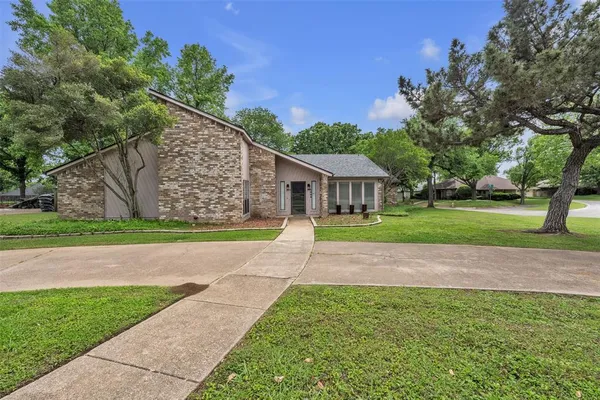 $435,000 | 1200 St Andrews Court, Mansfield, TX 76063