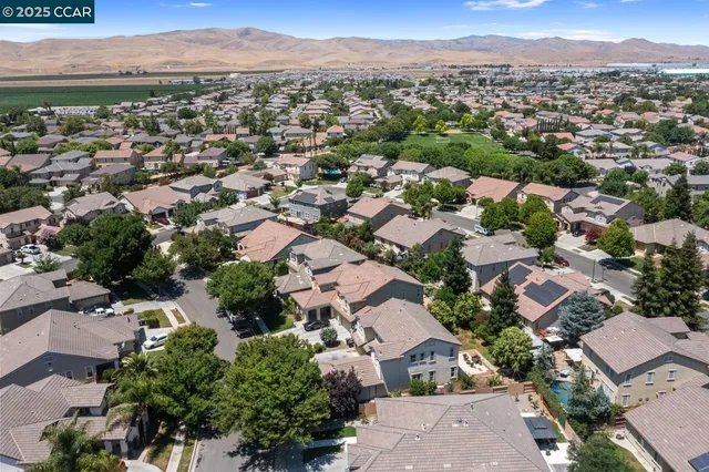 $560,000 | 1117 Van Gogh Lane, Patterson, CA 95363