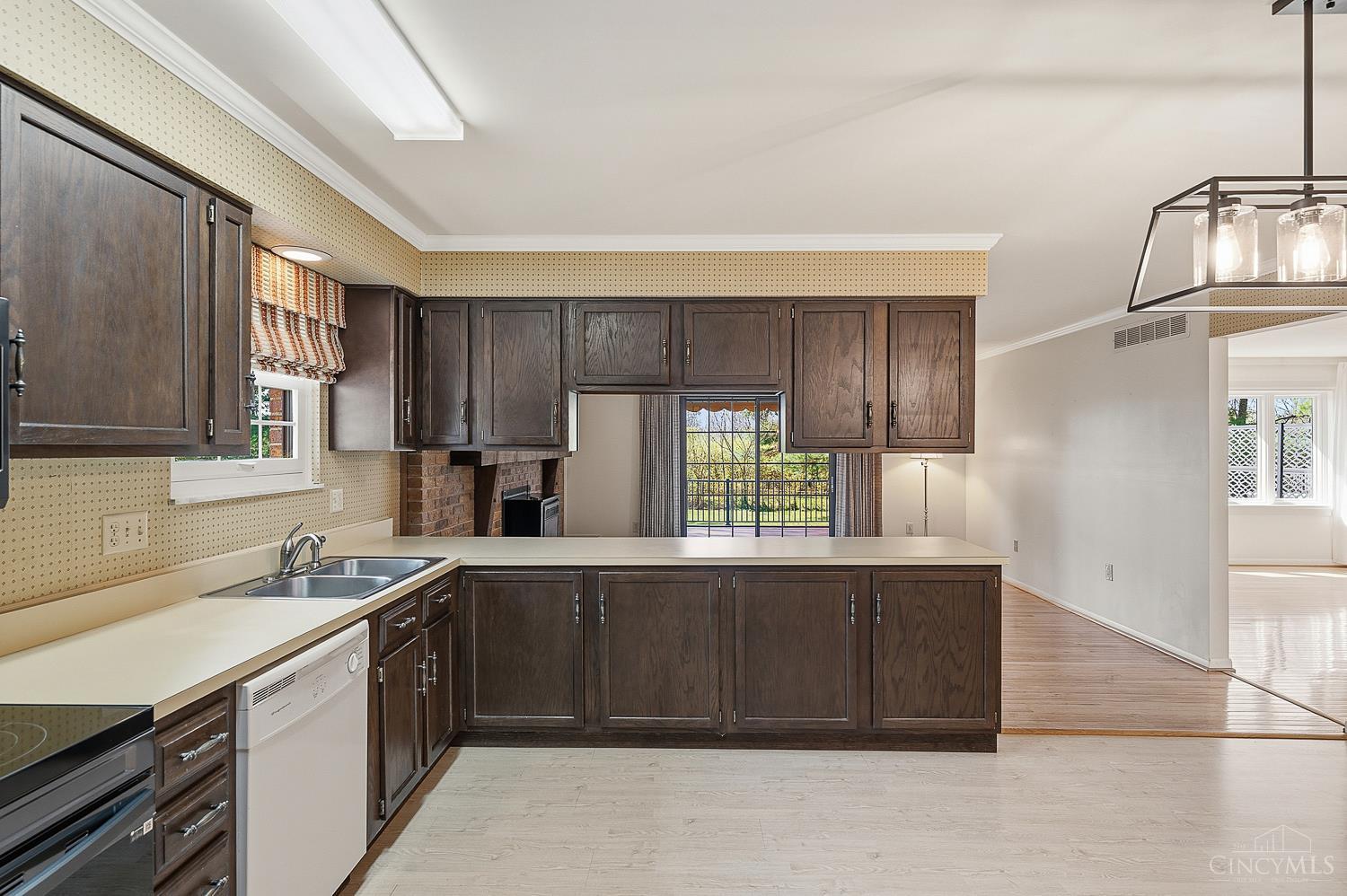7999 Dimmick Road West Chester, OH 45241 - Photo 28 of 76