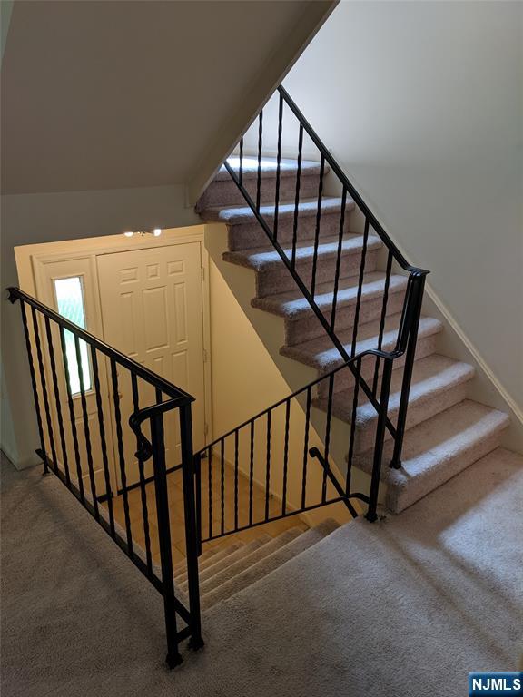 39-1 Smith Street Waldwick, NJ 07463 - Photo 7 of 37 a view of entryway