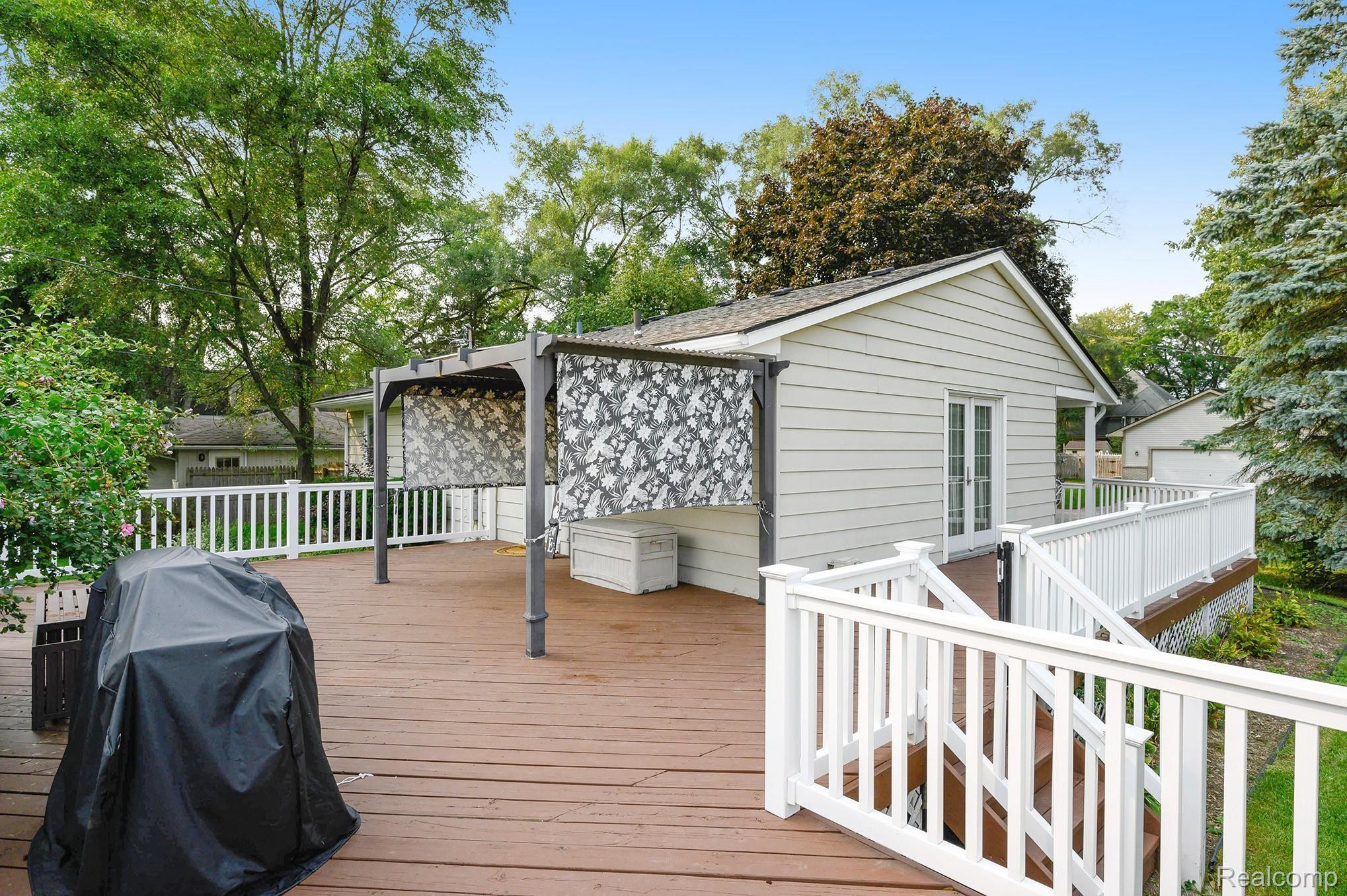 1745 Chateau Road Commerce Township, MI 48382 - Photo 25 of 26 1745 Chateau _44.jpg