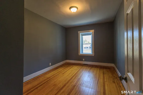 $1,800 | 11 Columbia Street, Ansonia, CT 06401