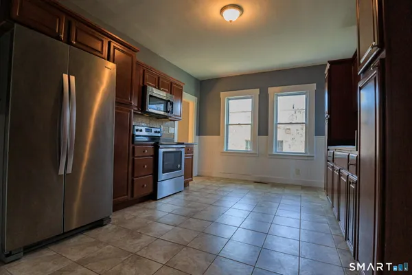 $1,800 | 11 Columbia Street, Ansonia, CT 06401