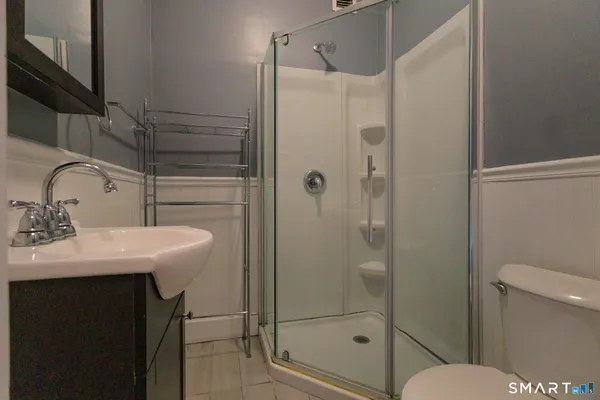 $1,800 | 11 Columbia Street, Ansonia, CT 06401