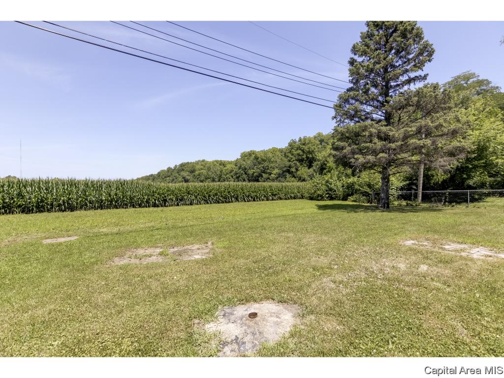 2301 Montgomery Lane Springfield, IL 62703 - Photo 26 of 27 Gallery Image 26