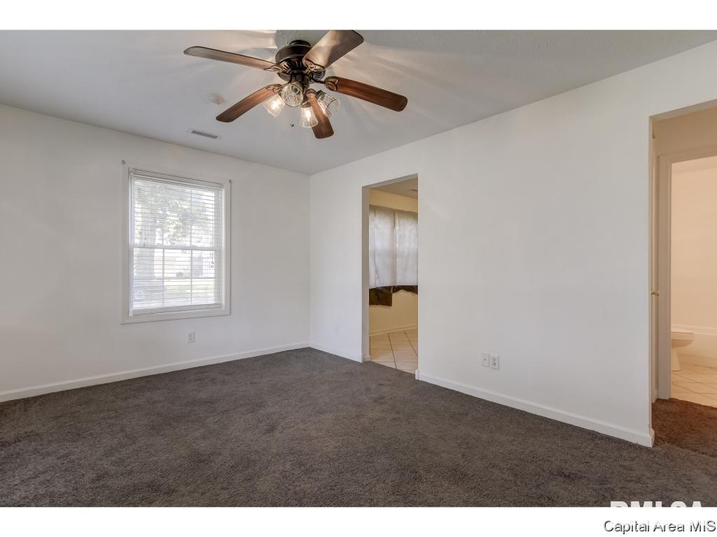 2301 Montgomery Lane Springfield, IL 62703 - Photo 6 of 27 Gallery Image 6