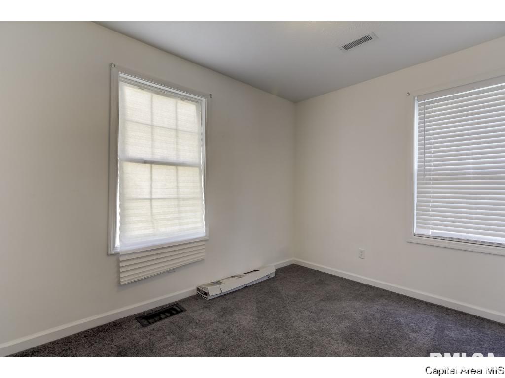 2301 Montgomery Lane Springfield, IL 62703 - Photo 10 of 27 Gallery Image 10