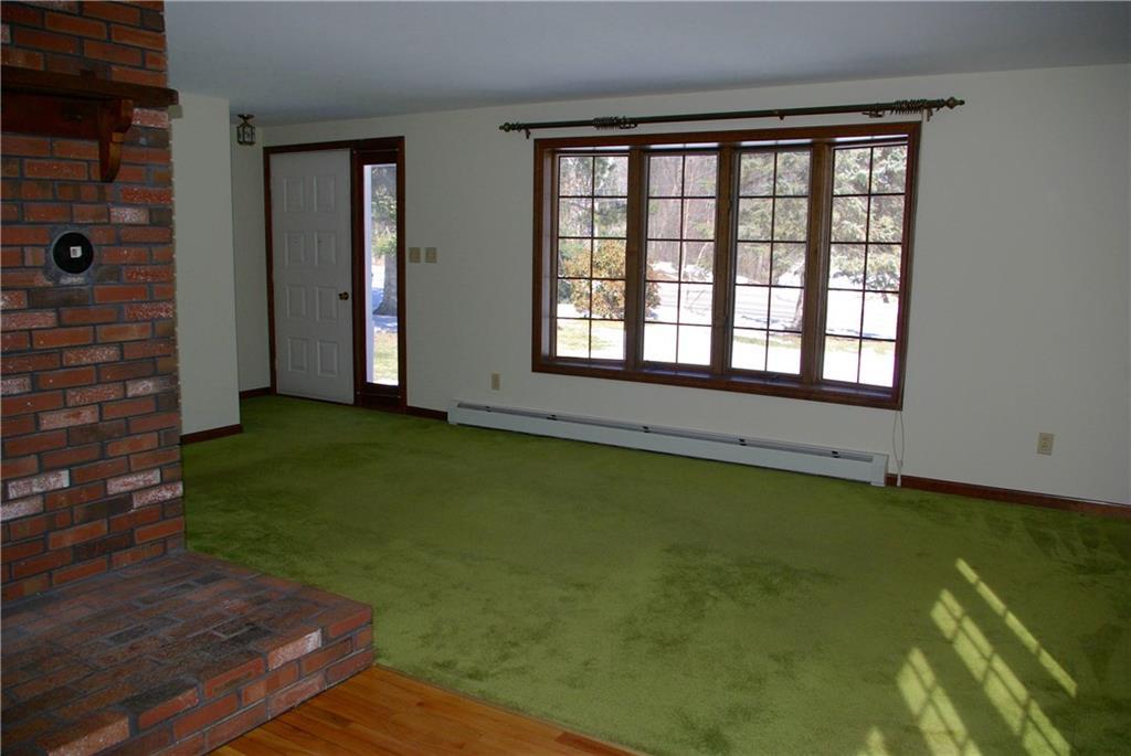422 Pool Street Biddeford, ME 04005 - Photo 6 of 12 Living.