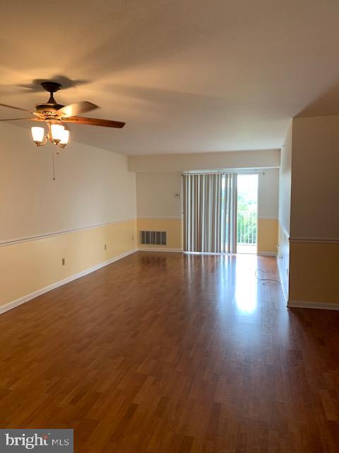 140 Brandon Road Norristown, PA 19403 - Photo 6 of 28 Open Living Room/Dining Room
