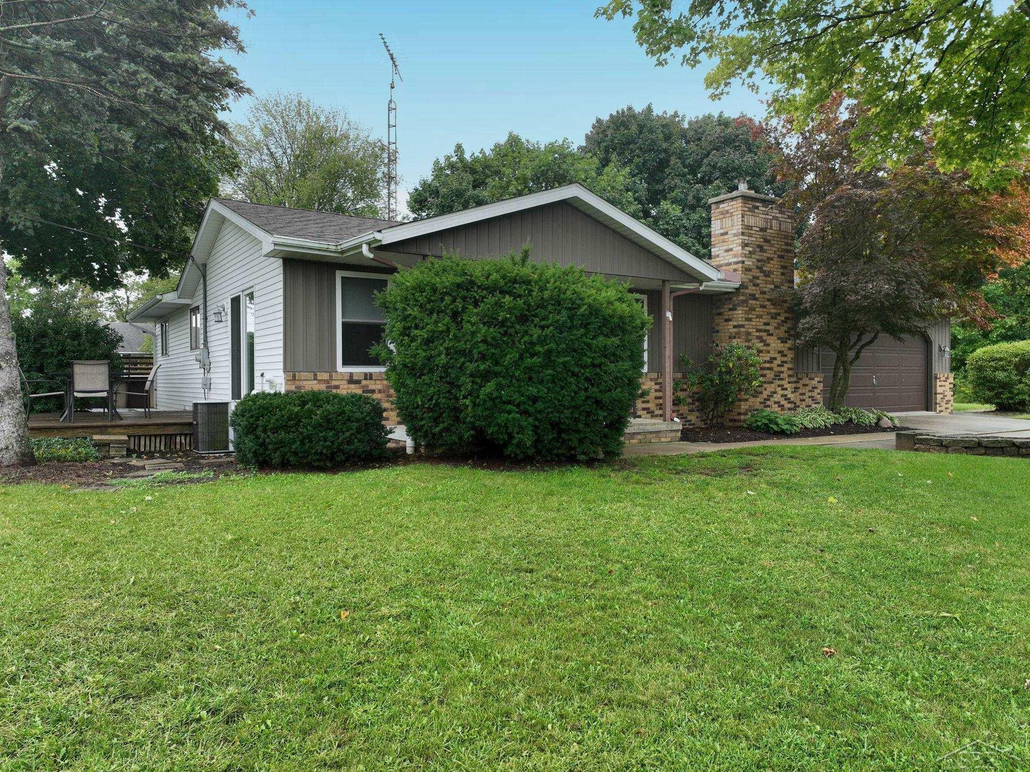 11030 North Evergreen Road Birch Run, MI 48415 - Photo 3 of 51 50123126-2.JPG