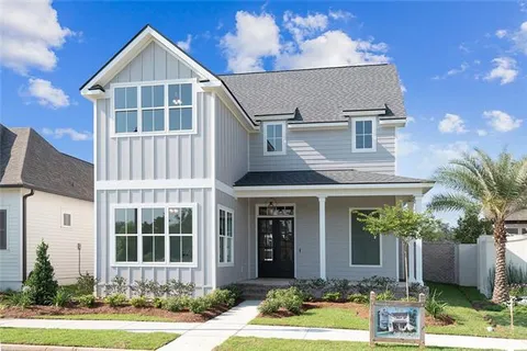 $915,000 | 144 Laura Lane, Covington, LA 70433