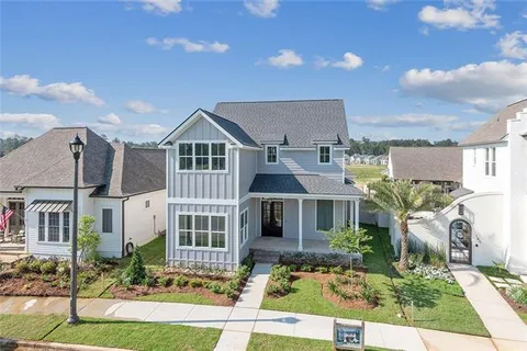 $915,000 | 144 Laura Lane, Covington, LA 70433