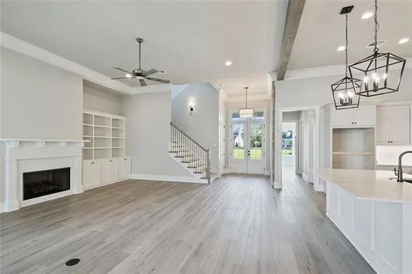 $915,000 | 144 Laura Lane, Covington, LA 70433