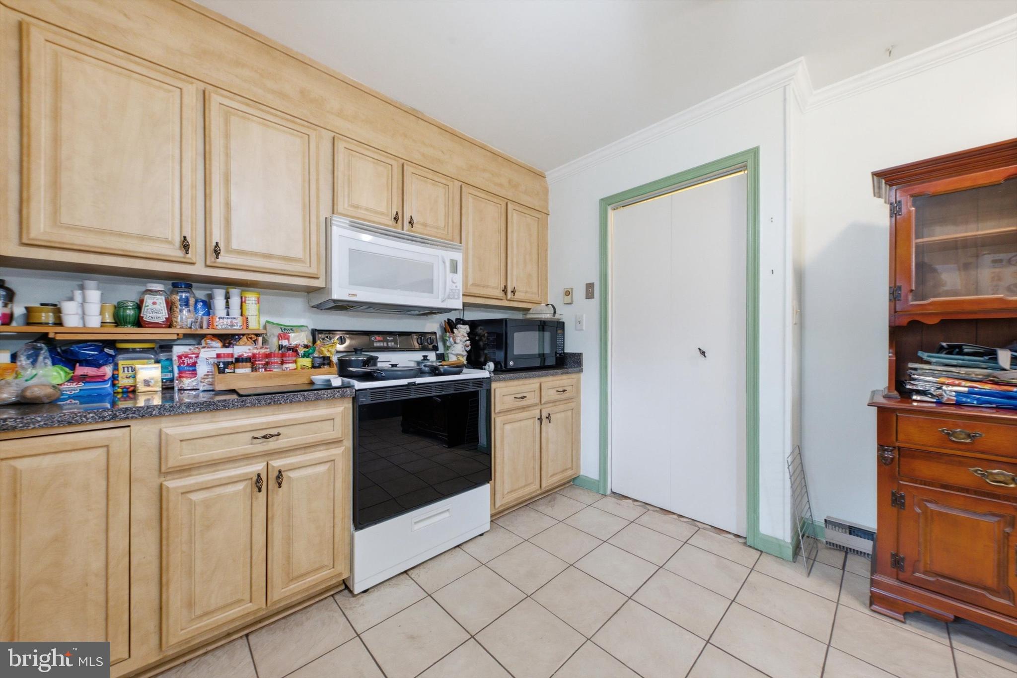 776 Evergreen Road Severn, MD 21144 - Photo 11 of 55 Kitchen