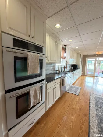 $399,900 | 842 Highway 14, Carmi, IL 62821