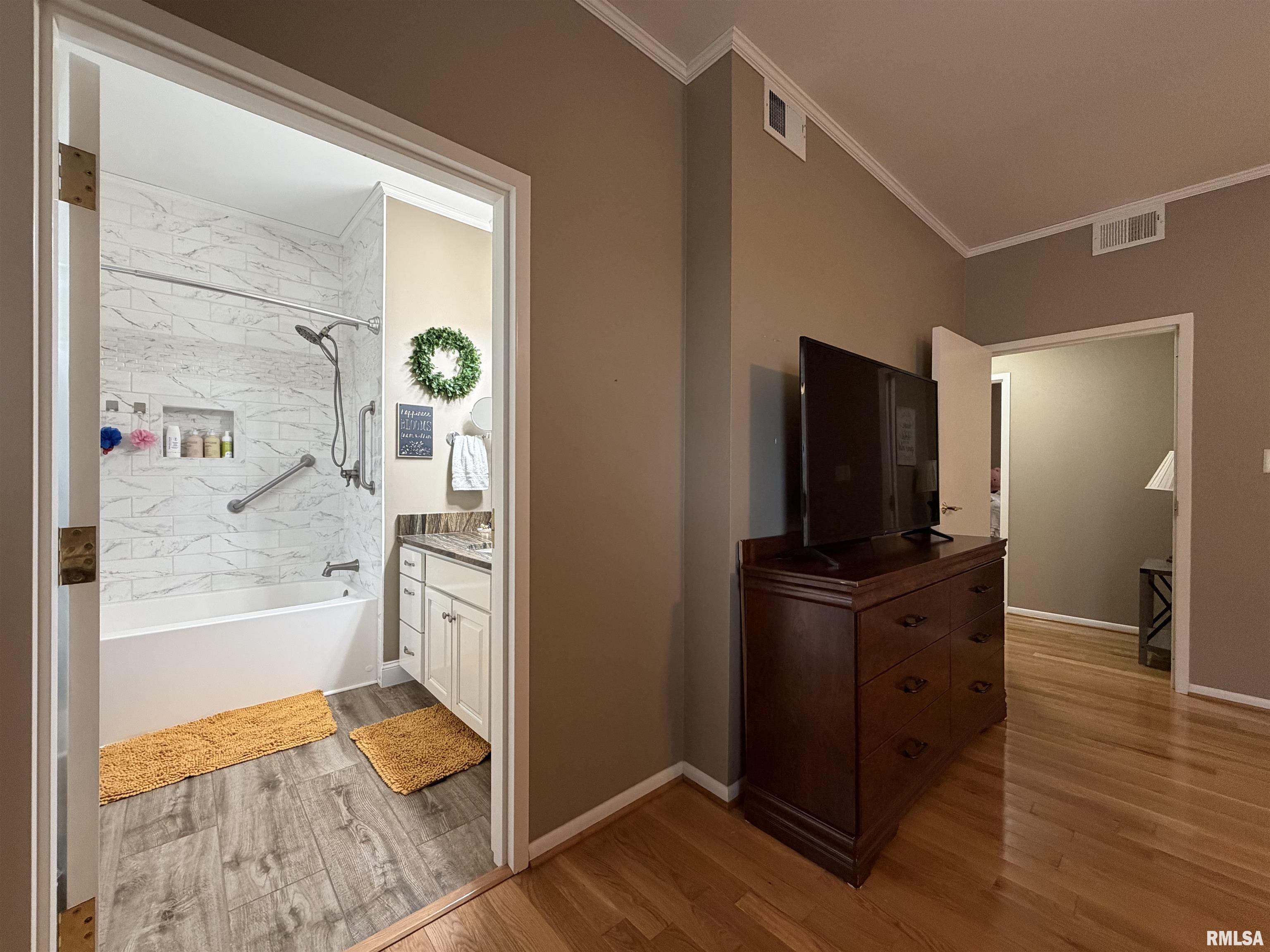 842 Highway 14 Carmi, IL 62821 - Photo 23 of 49