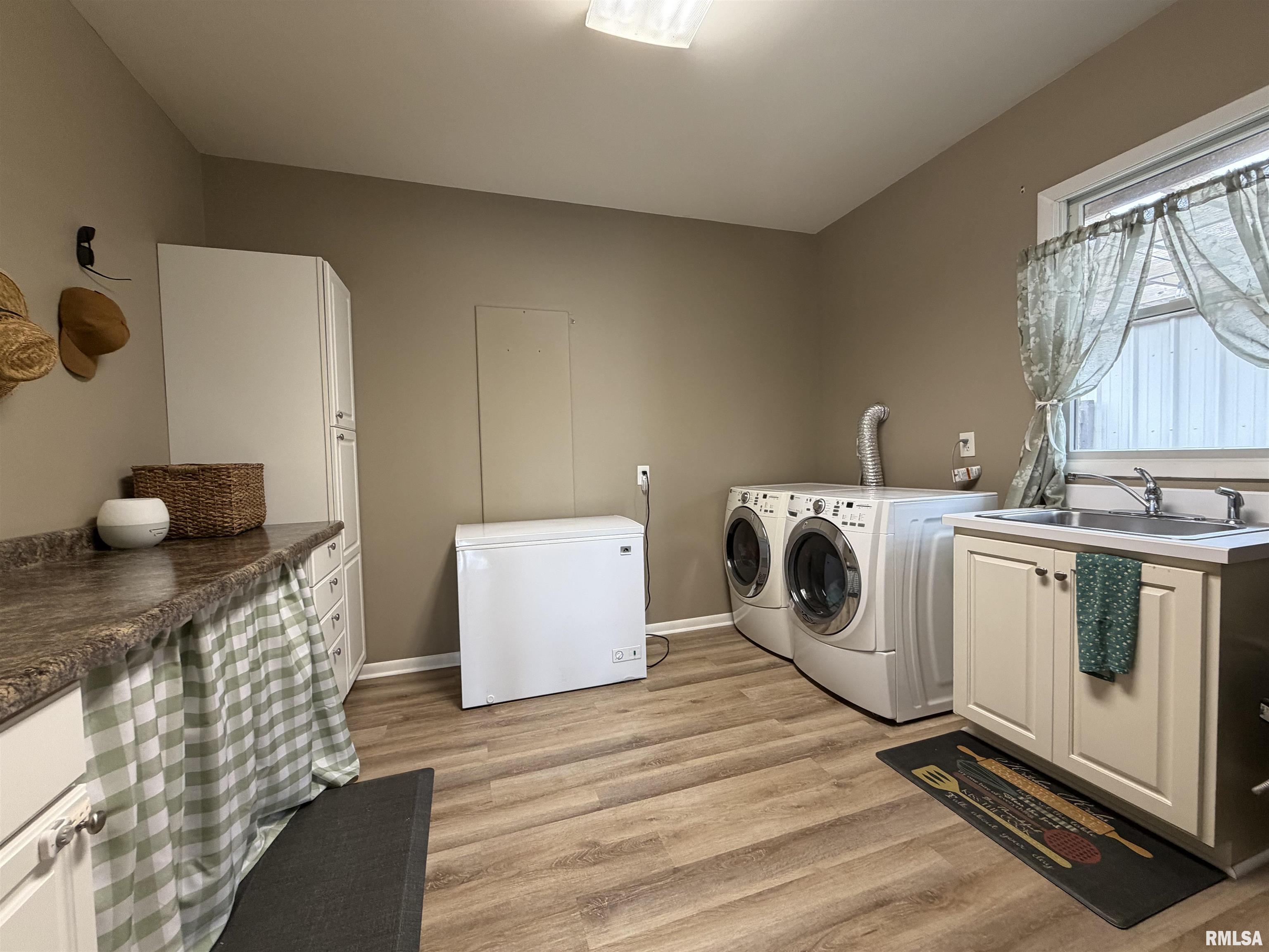 842 Highway 14 Carmi, IL 62821 - Photo 35 of 49