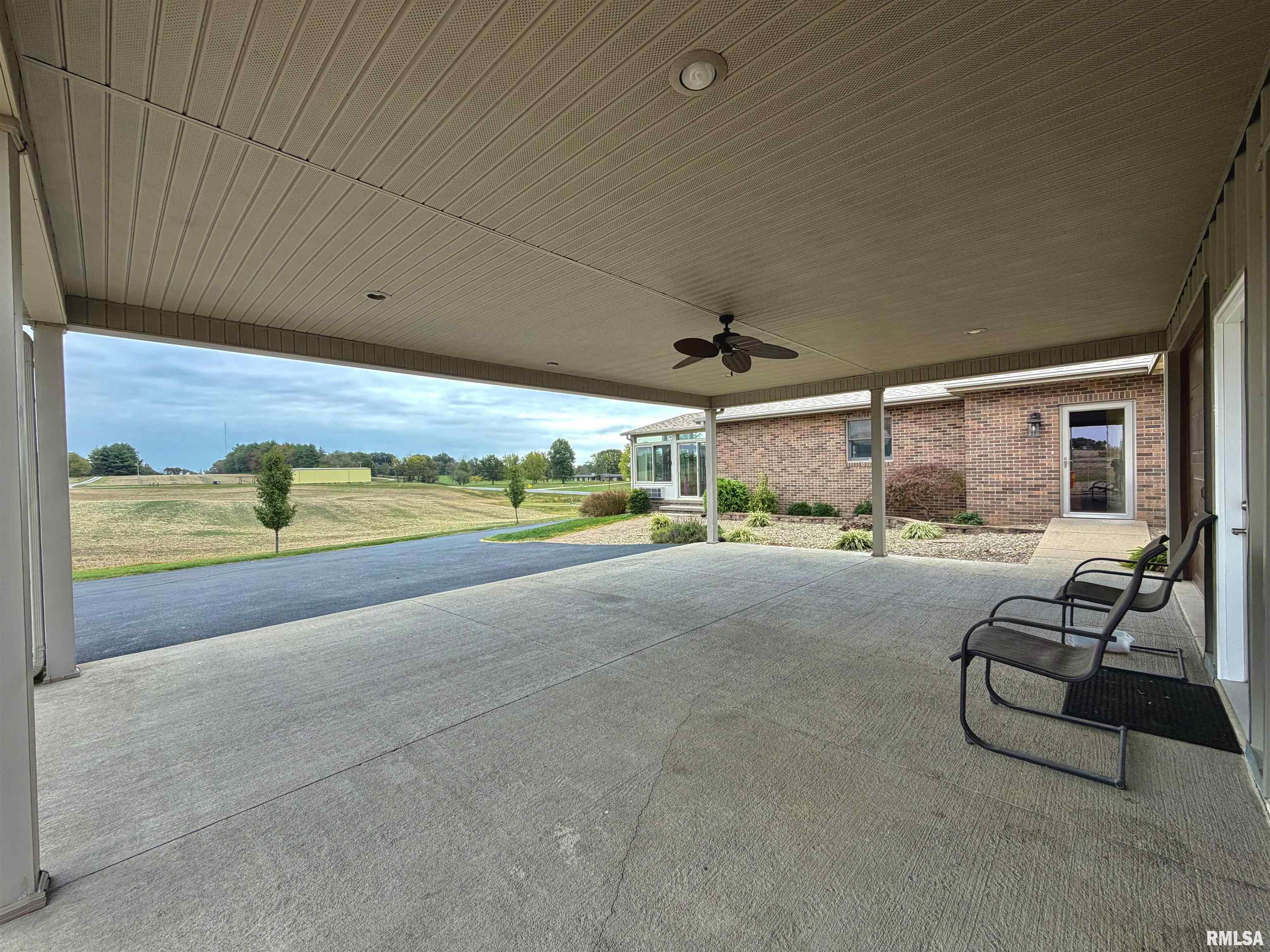 842 Highway 14 Carmi, IL 62821 - Photo 38 of 49