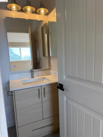 $6,300 | 83 Alamo Avenue, Berkeley, CA 94708