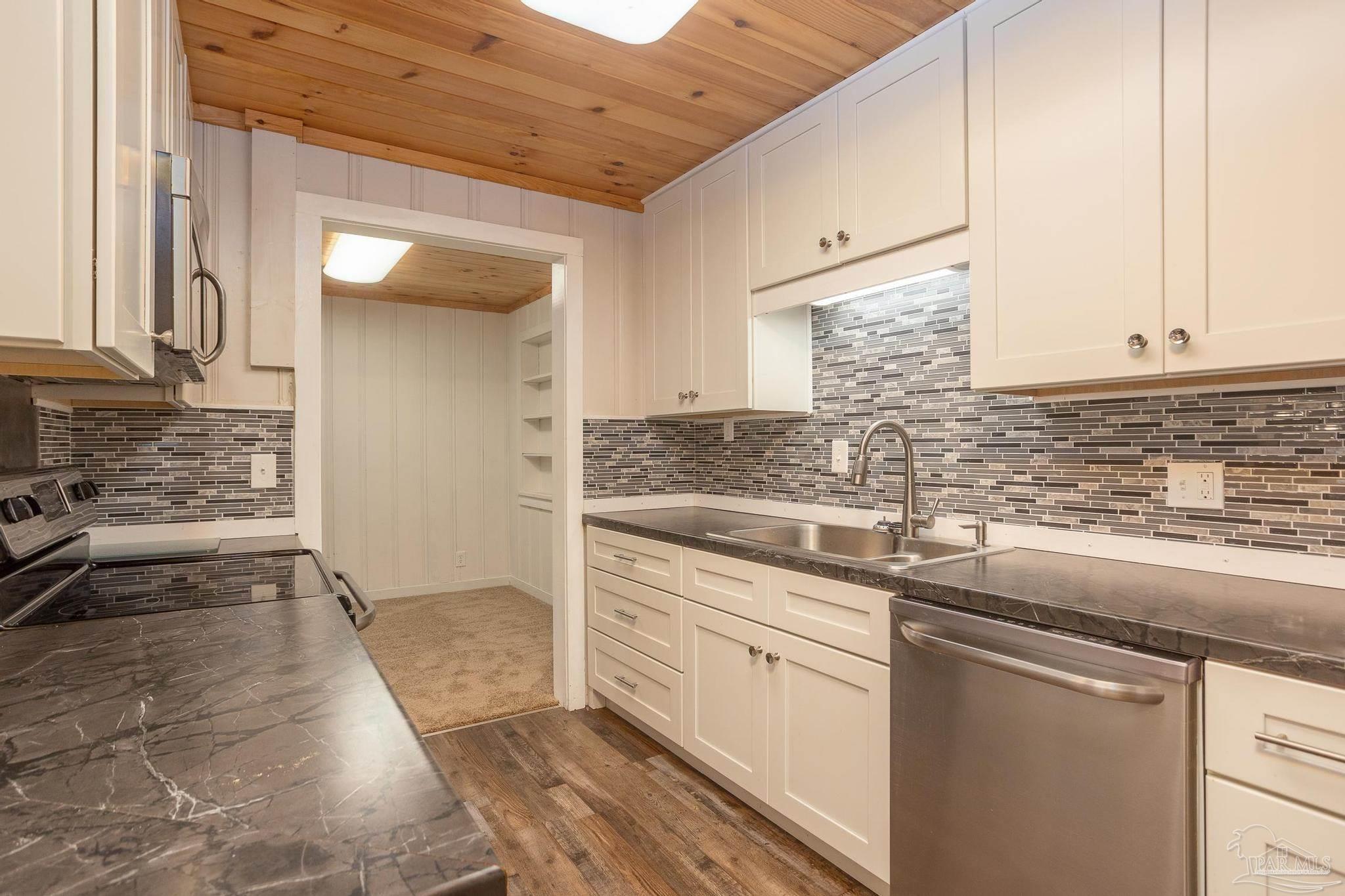 3275 Robertson Road Pensacola, FL 32507 - Photo 14 of 39 Gallery Image 14