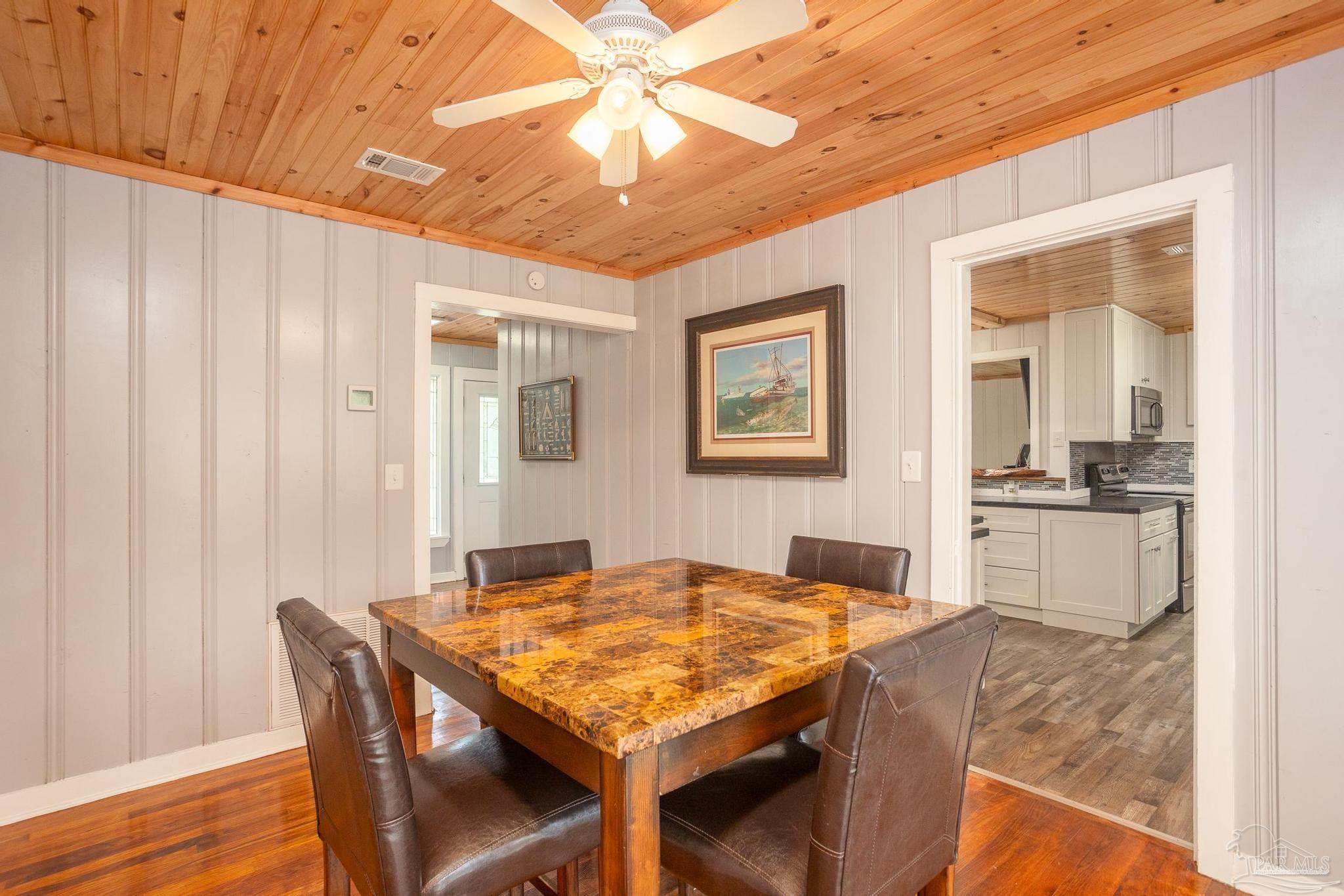 3275 Robertson Road Pensacola, FL 32507 - Photo 9 of 39 Gallery Image 9