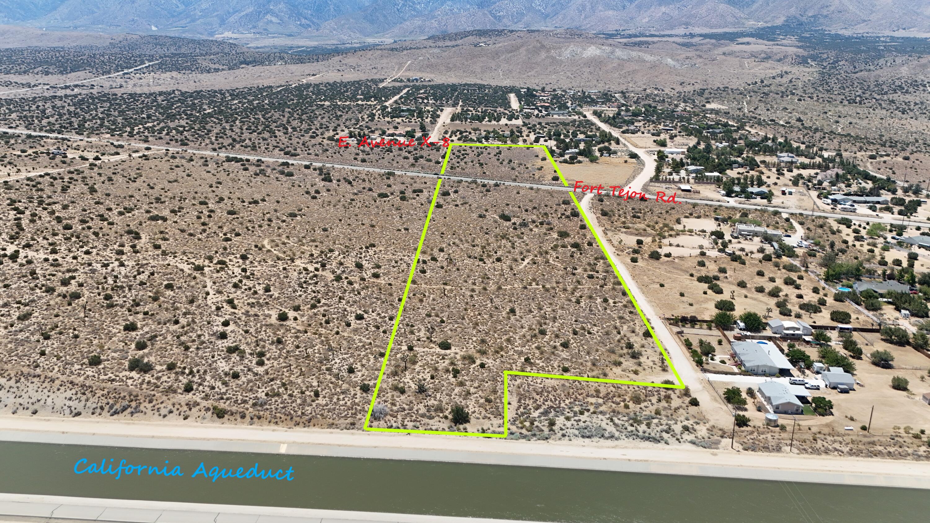 Fort Tejon Road Pearblossom, CA 93553 - Photo 4 of 5 a view of a yard