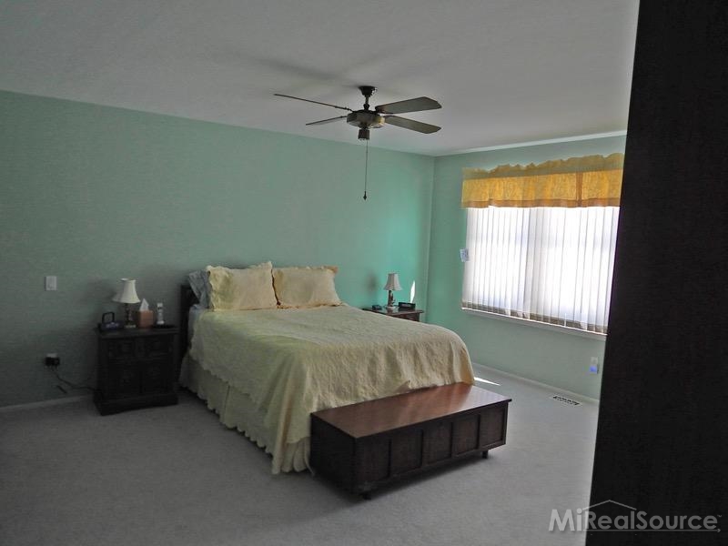 2007 Fairfield Drive Rochester Hills, MI 48306 - Photo 11 of 13