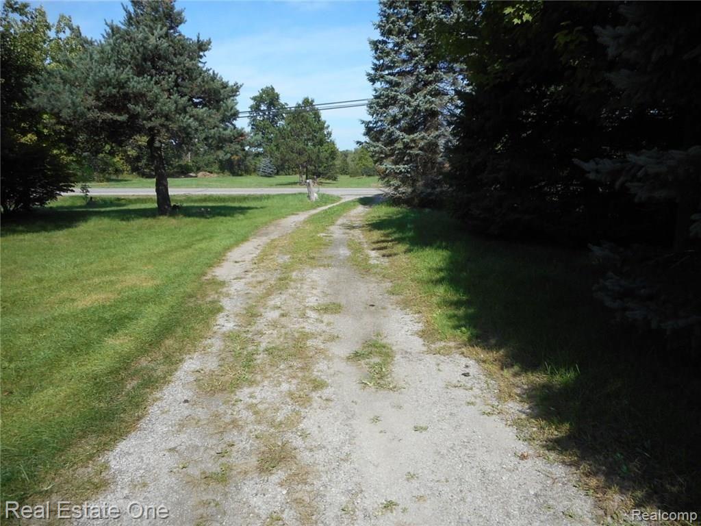 27485 Sibley Road Romulus, MI 48174 - Photo 23 of 54 DSCN2027.JPG