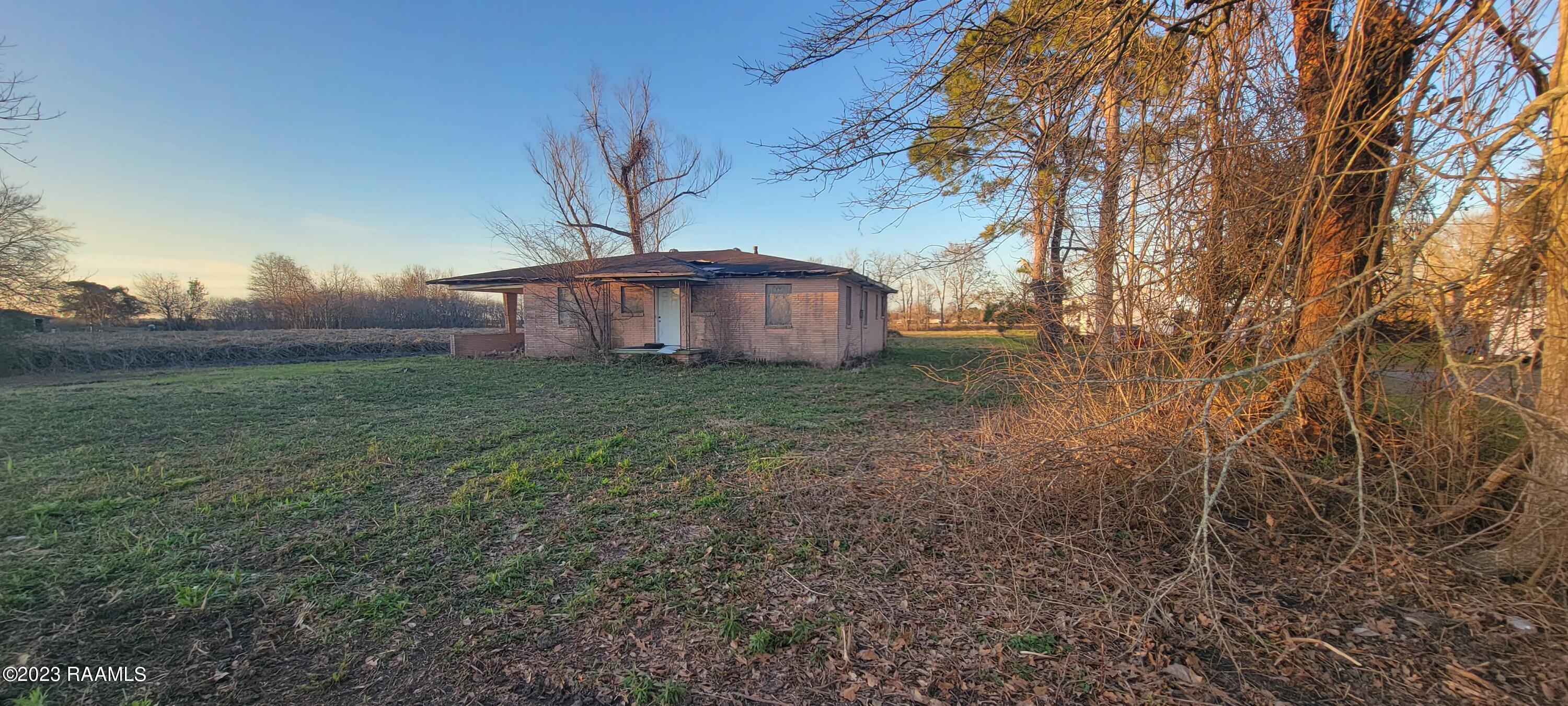 3618 Patoutville Road Jeanerette, LA 70544 - Photo 3 of 3 20230204_172155