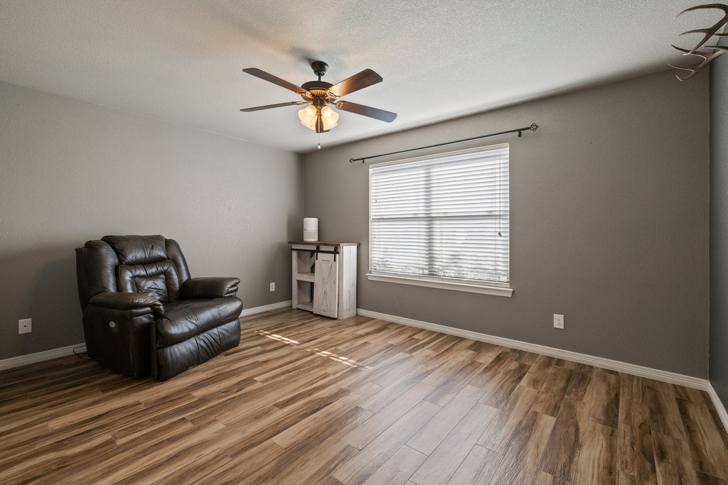 153 Ranger Boulevard Salado, TX 76571 - Photo 27 of 40 a view of a livingroom with a workspace
