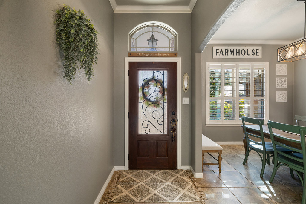 153 Ranger Boulevard Salado, TX 76571 - Photo 7 of 40 a view of hall way with furniture