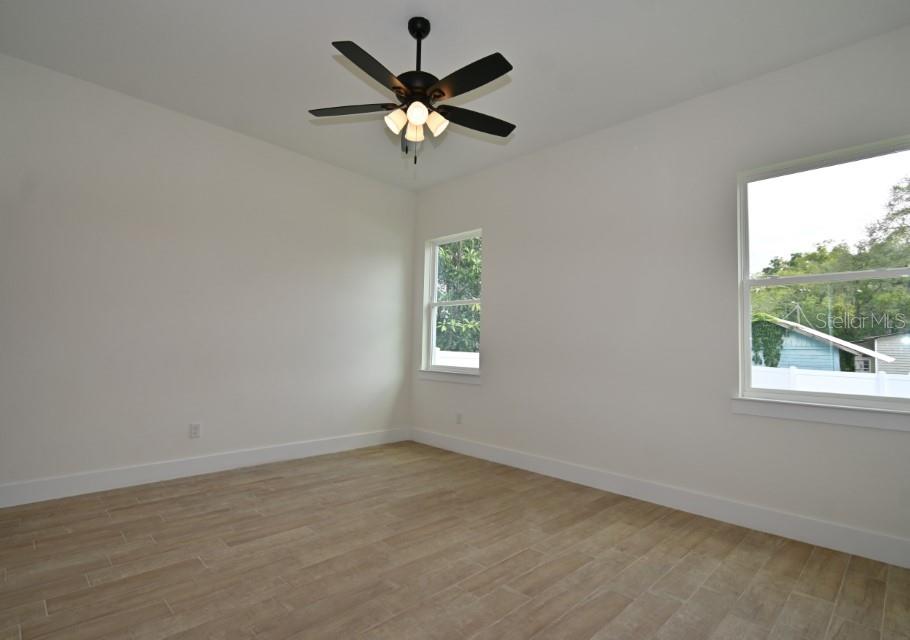 36755 Thomas Jefferson Road Dade City, FL 33525 - Photo 14 of 33 an empty room with a window