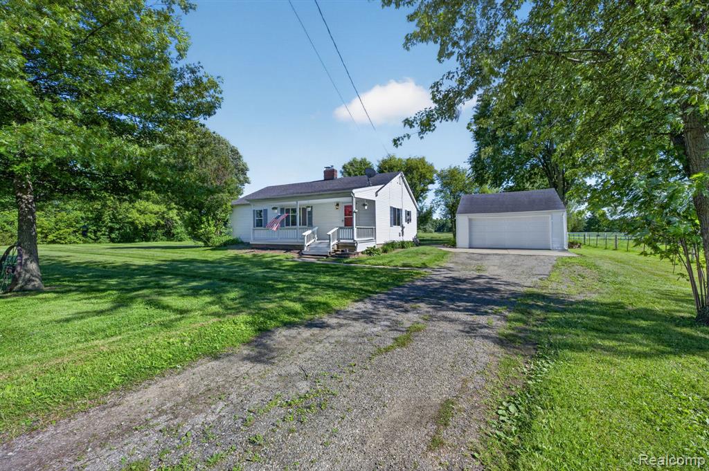 7077 West Frances Road Flushing, MI 48433 - Photo 7 of 50