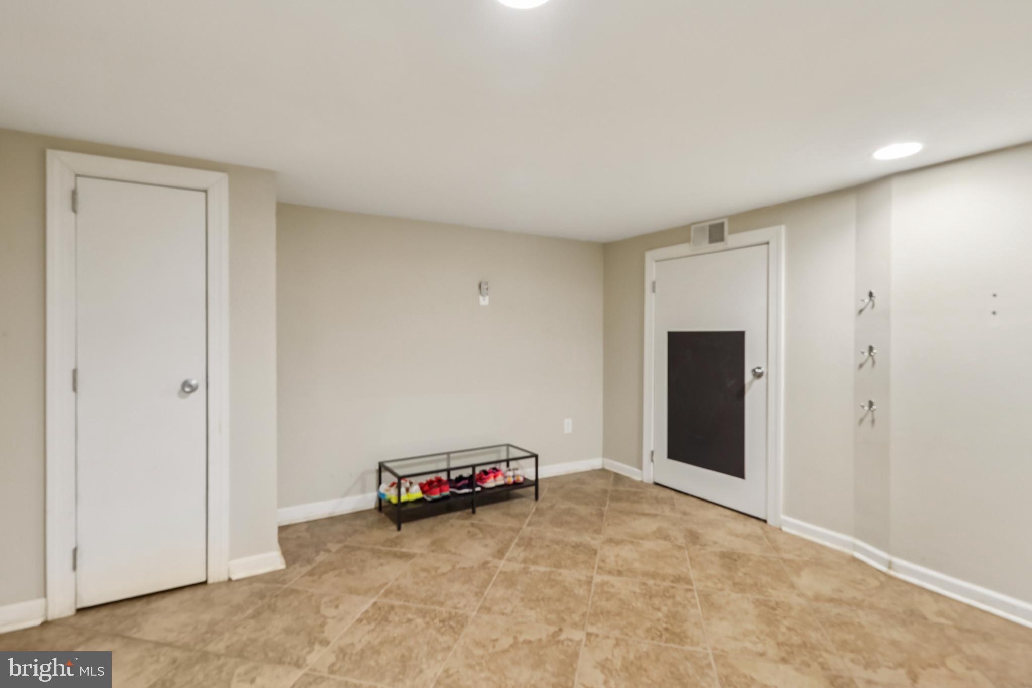 228 South Main Street Pennington, NJ 08534 - Photo 24 of 37 a view of room