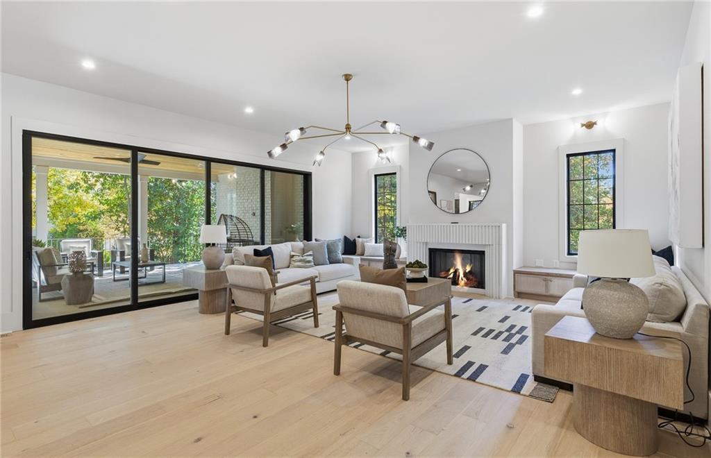 5845 Greenbrier Road Northeast Atlanta, GA 30328 - Photo 12 of 26