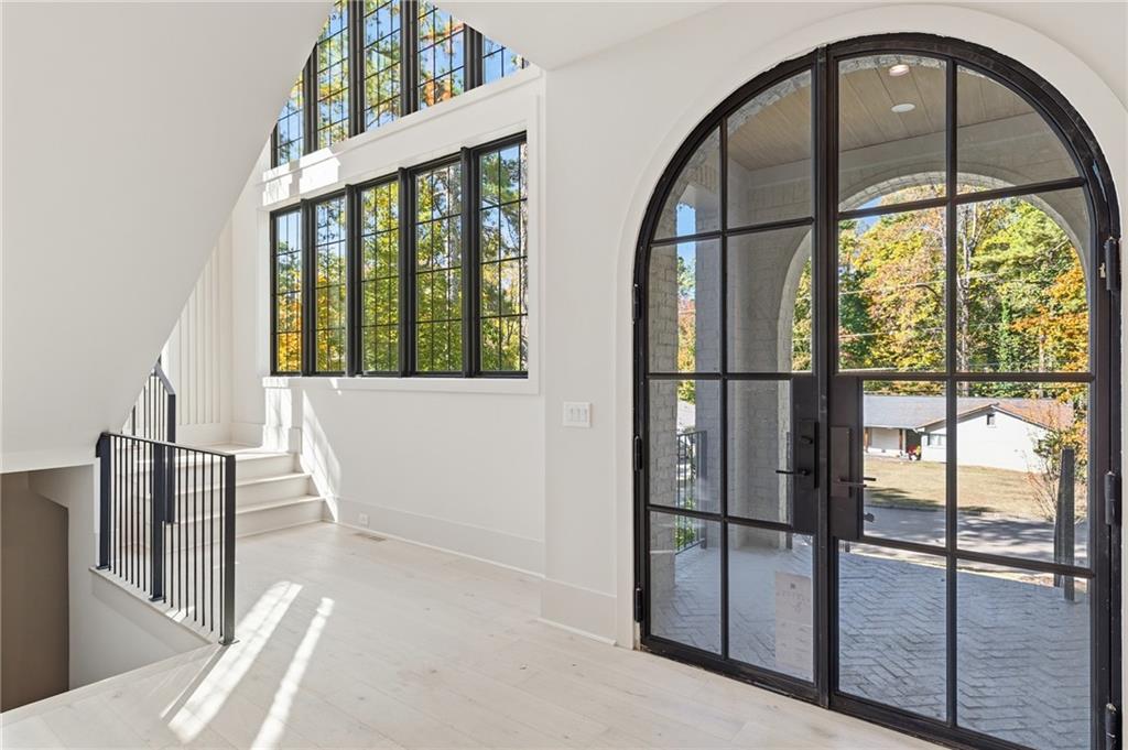 5845 Greenbrier Road Northeast Atlanta, GA 30328 - Photo 4 of 26