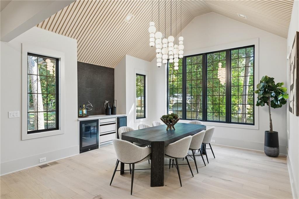 5845 Greenbrier Road Northeast Atlanta, GA 30328 - Photo 10 of 26