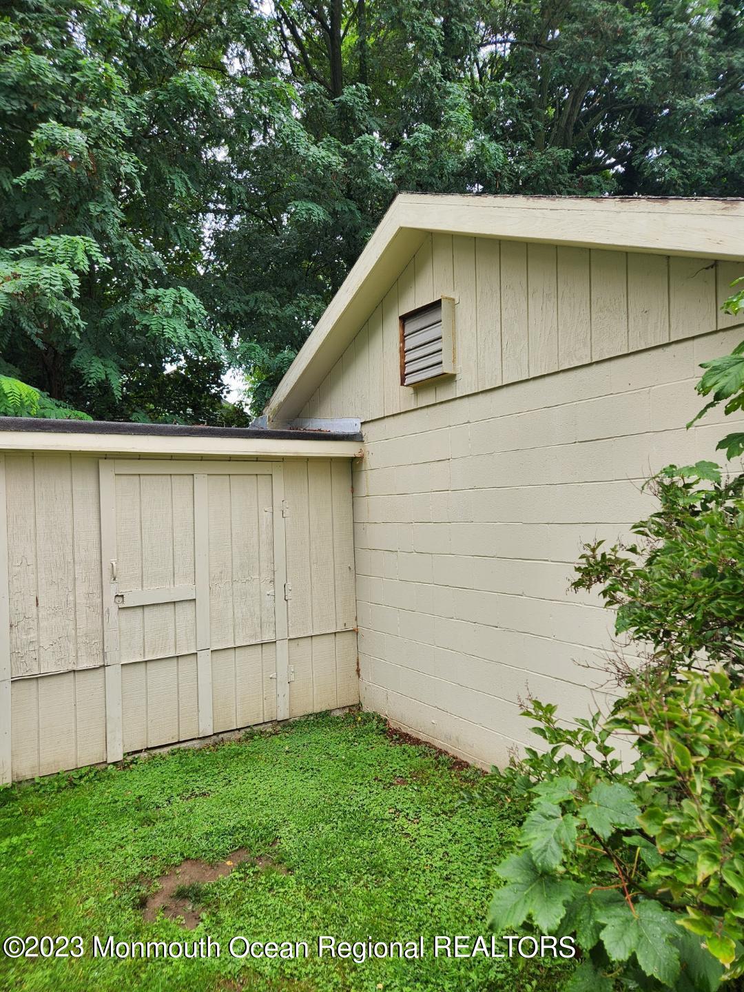 14 Grove Street Long Branch, NJ 07740 - Photo 21 of 21 a backyard of a house