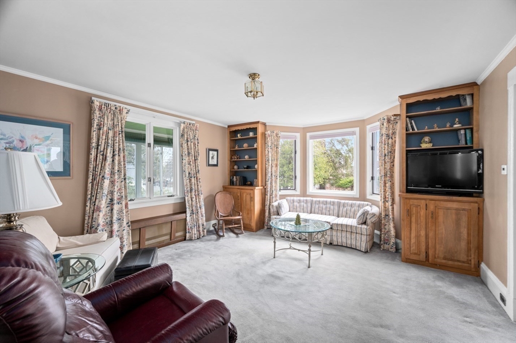 64 Whitehall Road Amesbury, MA 01913 - Photo 18 of 36