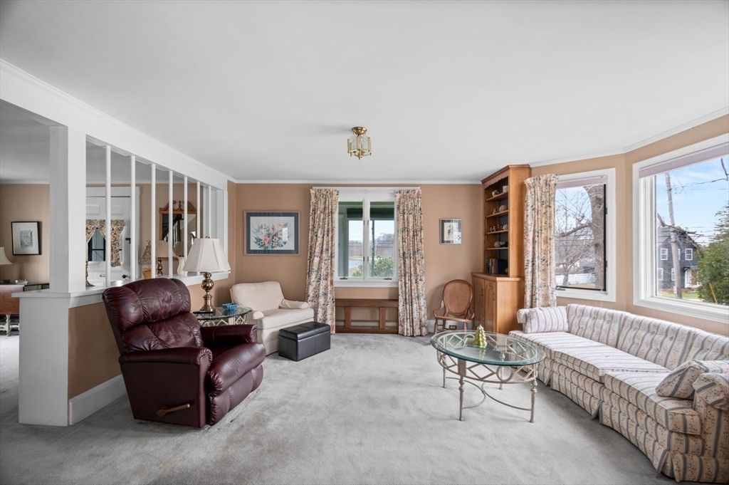 64 Whitehall Road Amesbury, MA 01913 - Photo 19 of 36