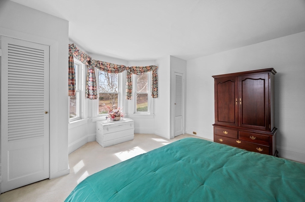 64 Whitehall Road Amesbury, MA 01913 - Photo 25 of 36