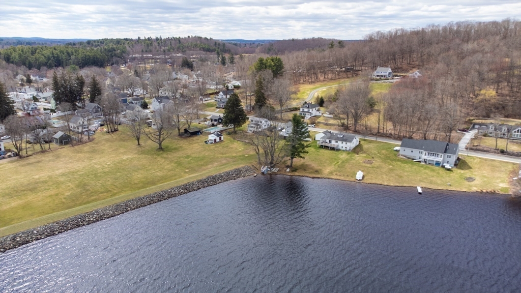 64 Whitehall Road Amesbury, MA 01913 - Photo 5 of 36